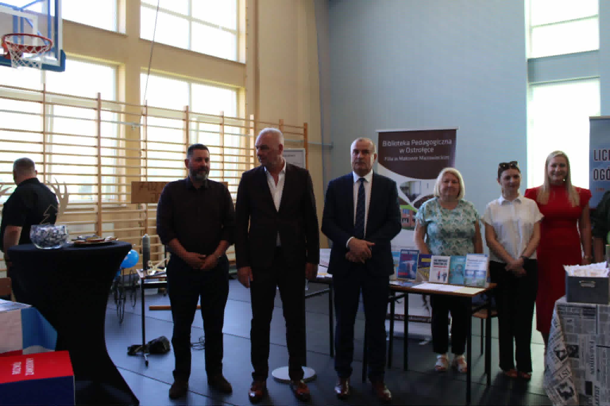 Biblioteka Pedagogiczna na I Targach Edukacji i Pracy w Mak…